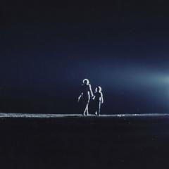 第三类外星人 - w2Po3cRhLblhqeYkU7SEnA8IlDL.jpg