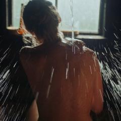 桑拿房的女性私语 - dbzdJVegYEL5PK1wA8HhisdjTDM.jpg