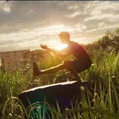 雄狮少年2 - jUoD9lu2t1f2DdLGys4KdN7galF.jpg