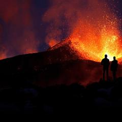 火山挚恋 - sRSnTSp9EfU7LnpVbJWzHeixv7E.jpg